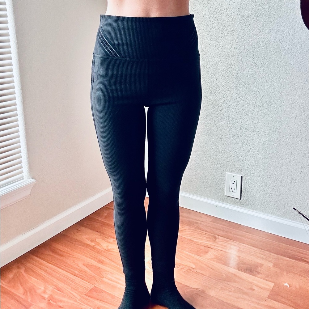 FP Movement RARE Mesh Inset Leggings - Picture 2 of 13